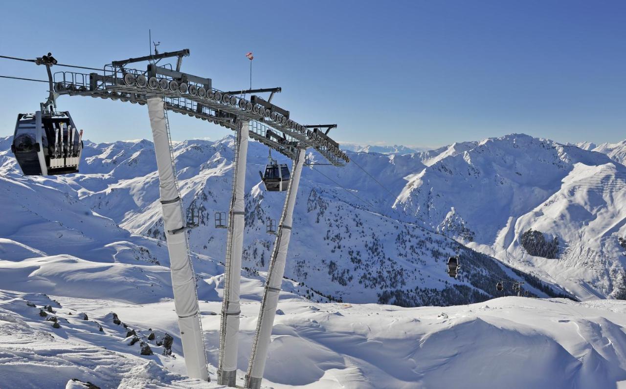 Hotel Cafe-Zillertal Strass im Zillertal Kültér fotó
