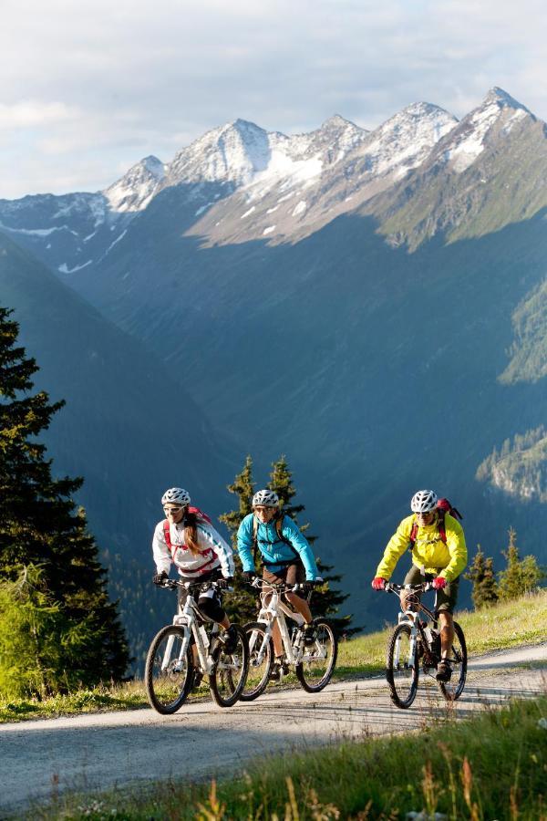 Hotel Cafe-Zillertal Strass im Zillertal Kültér fotó